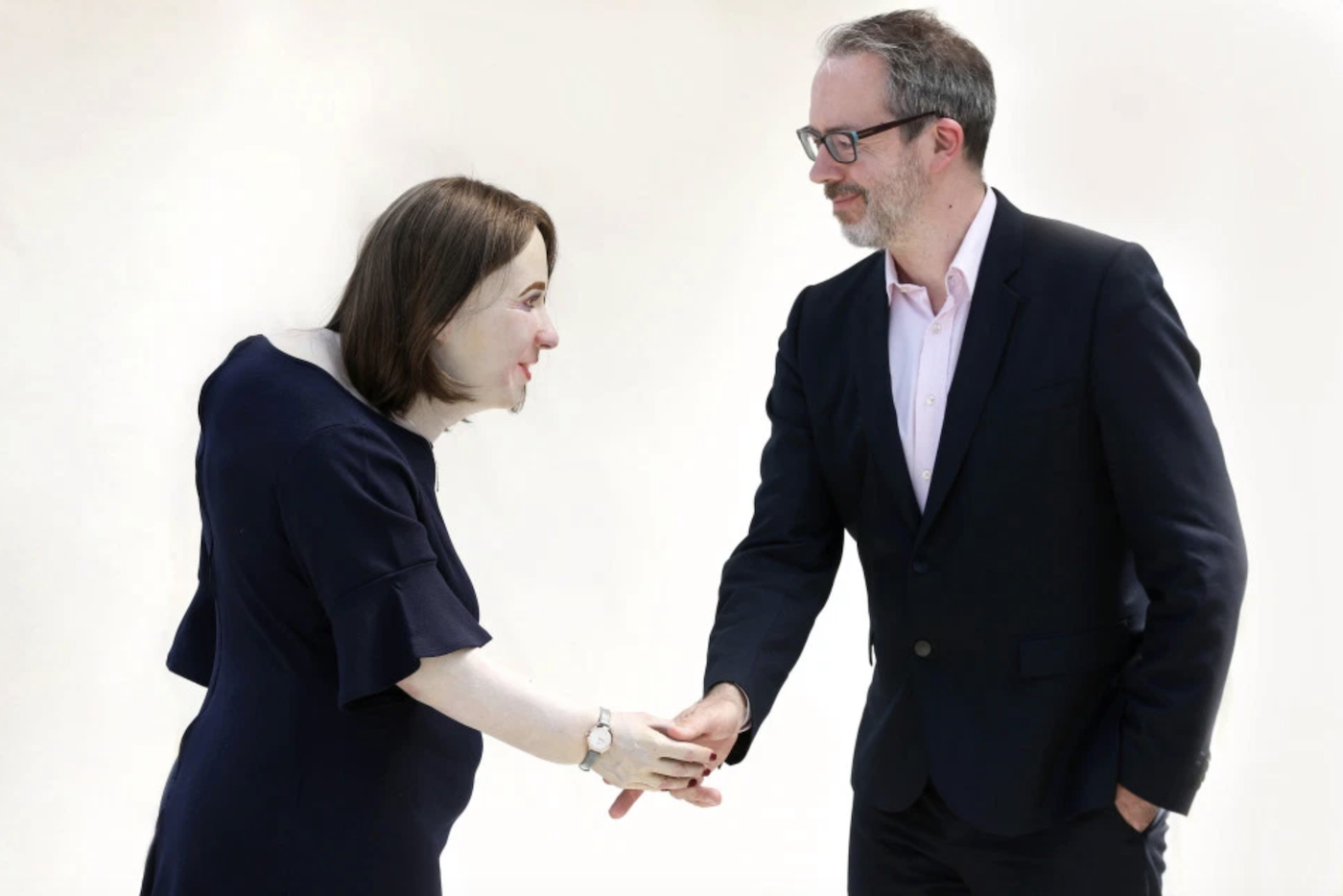 william-higham-emma-employes-bureau-16